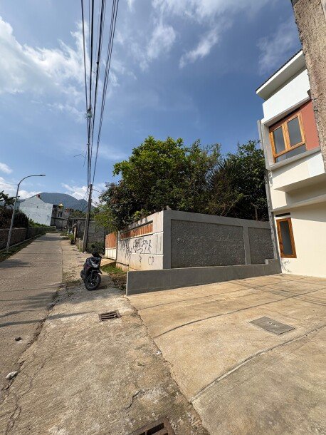 Hunian Nyaman 2 Lantai di Ujung Berung, Bandung – Lokasi Strategis!-2