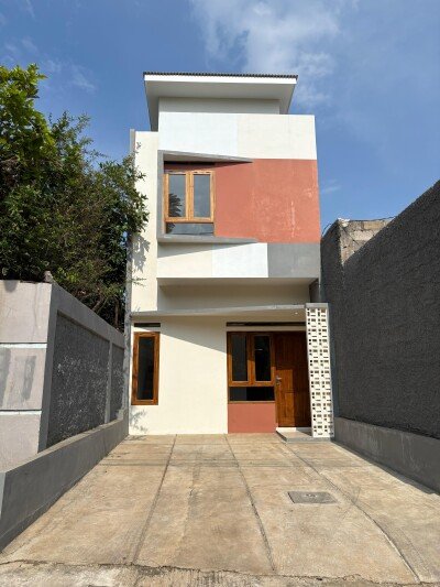 Perumahan tanpa bi checking dekat pusat perbelanjaan